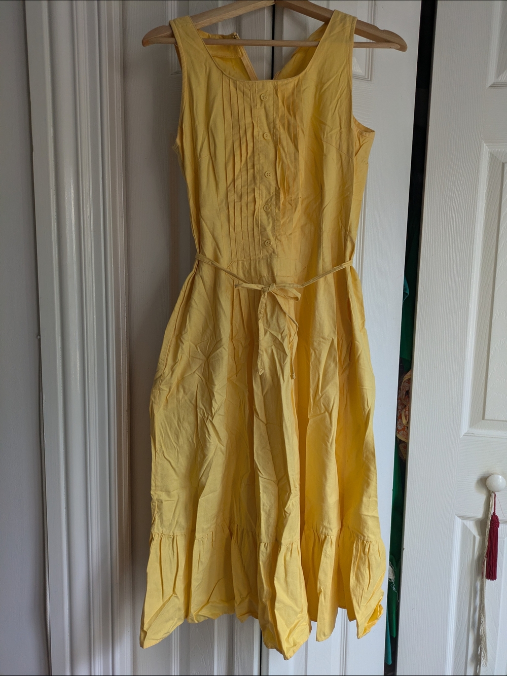 Vintage Yellow Sleeveless Midi Summer Dress